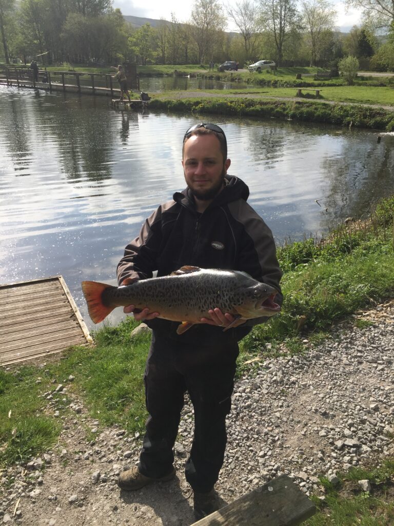 Cameron Huxley‏ brownie May 2016 (1)